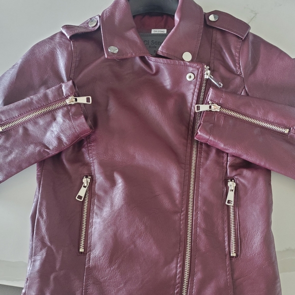 Faux leather kids jacket ci sono by Cavelini size 10 in burgandy- wine color - Picture 4 of 4